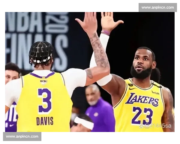 2015年NBA季前赛湖人对爵士对决回顾：阵容磨合与新赛季启示